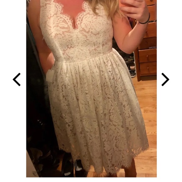 Lulu’s white lace dress - Picture 8 of 14